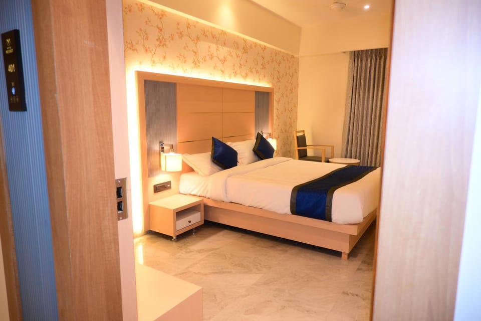 Hotel Merrit Hotel in Maharashtra