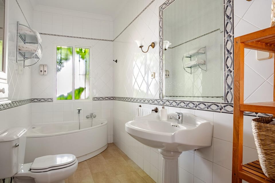 El Andén - Piscina privada - Cerca de Sevilla House in Sierra Norte de Sevilla