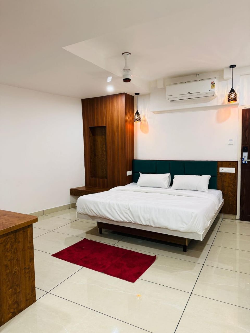 International Tourist Home Hotel in Kozhikode
