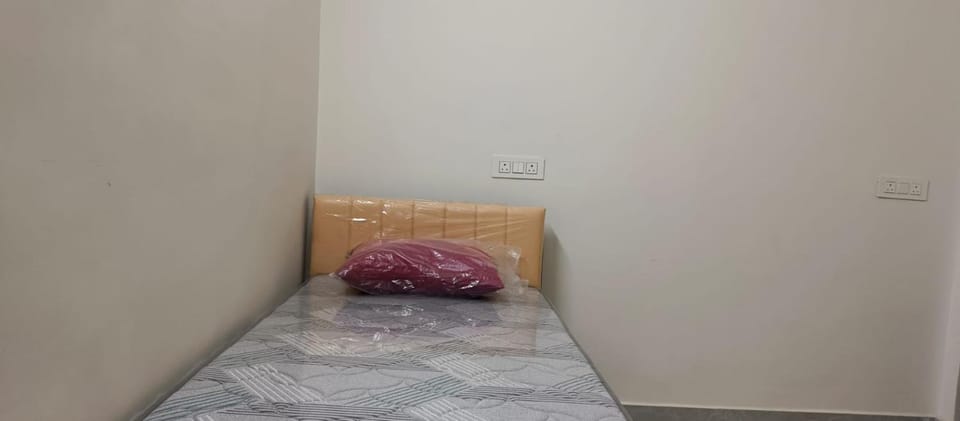 Happy Ladies PG Hostel in Bengaluru