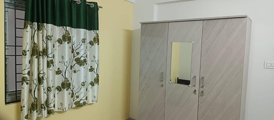 Happy Ladies PG Hostel in Bengaluru