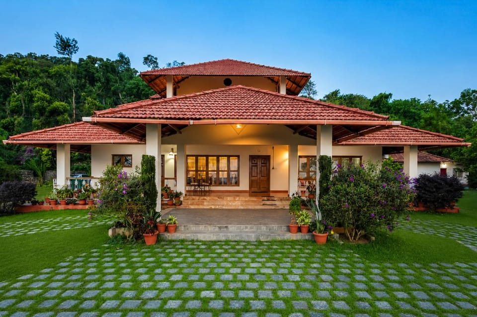 ELIVAAS Signature Mercara Hill 3 BHK Pet-Friendly Retreat With Private jacuzzi, Outdoor Seating, Verandah Sit Out & Garden Villa in Karnataka