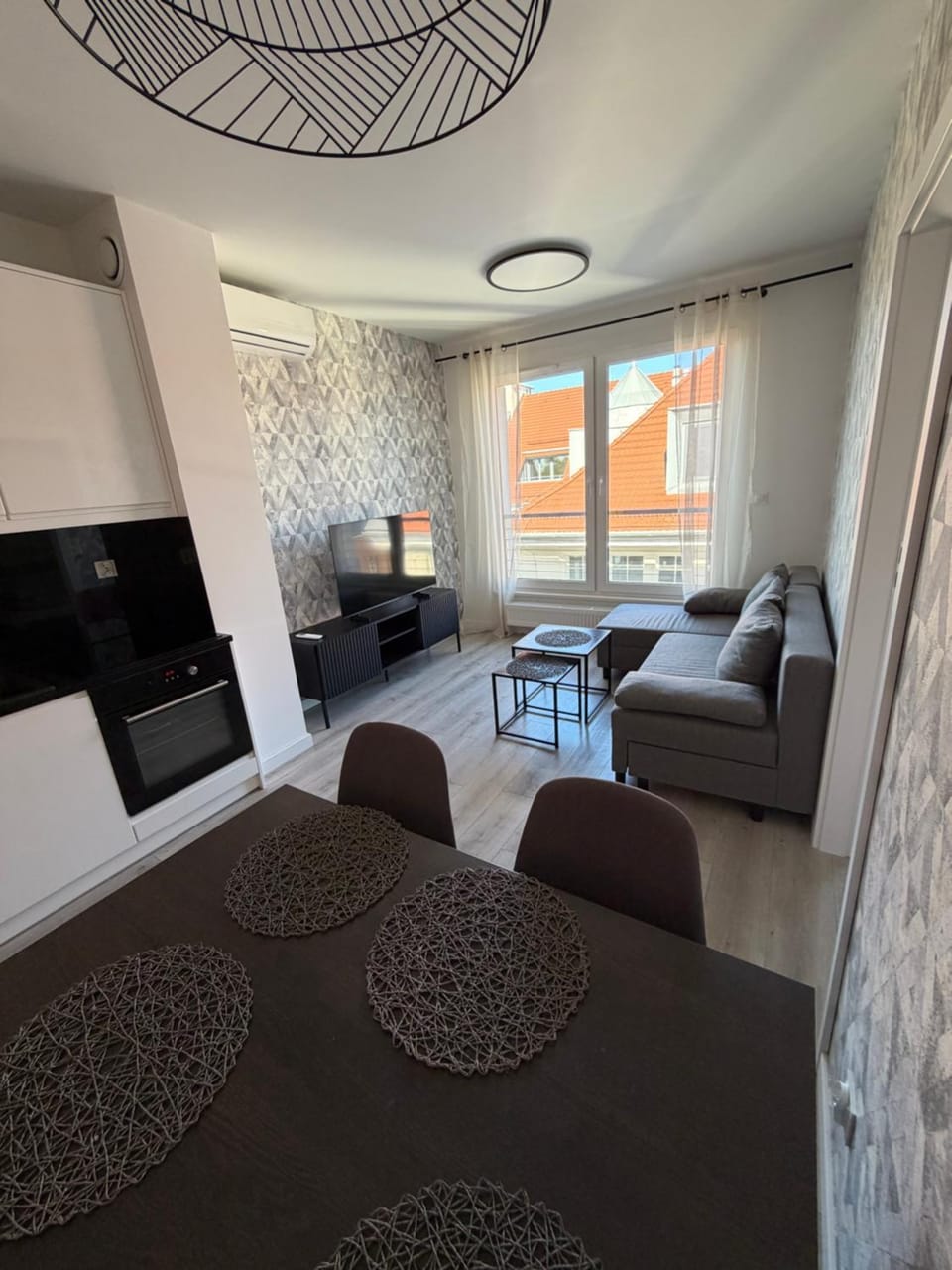 Kitchen or kitchenette, Living room