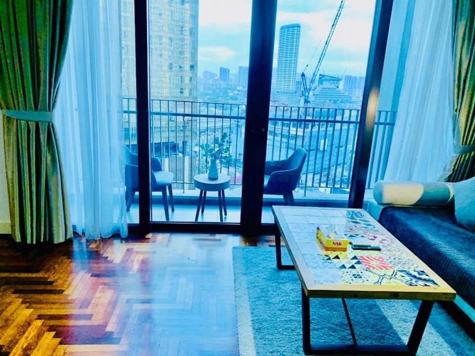 View (from property/room), Balcony/Terrace, Living room