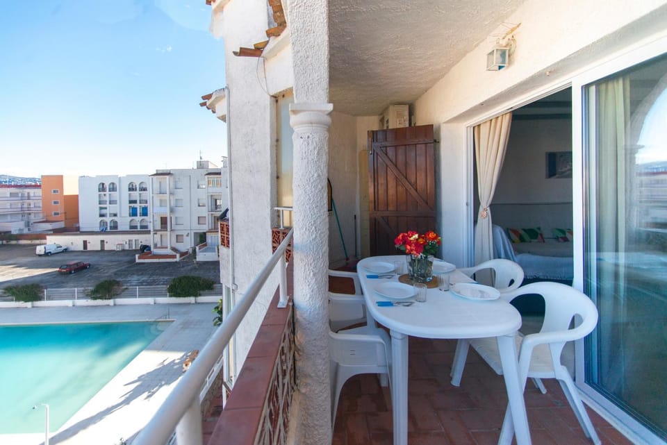 Balcony/Terrace, Pool view