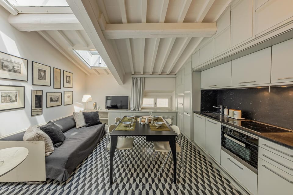 TV and multimedia, Kitchen or kitchenette, Living room, internet, kitchen, air conditioner