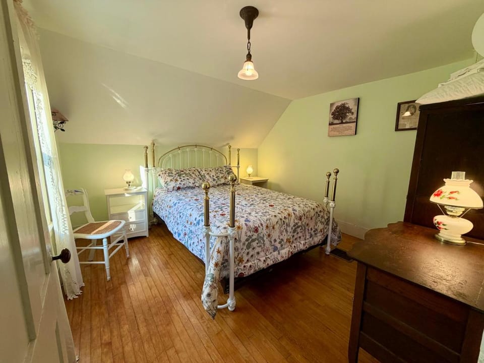 Escape the Crowds at MDIs Historic Birthplace Country House in Acadia National Park