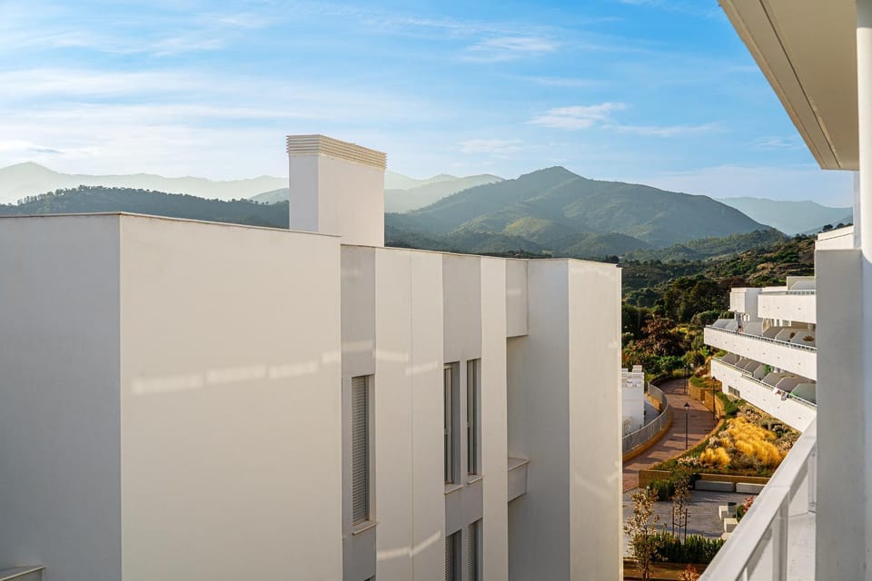 58 Stylish 3BR, Pool, Near Marbella Apartment in Costa del Sol