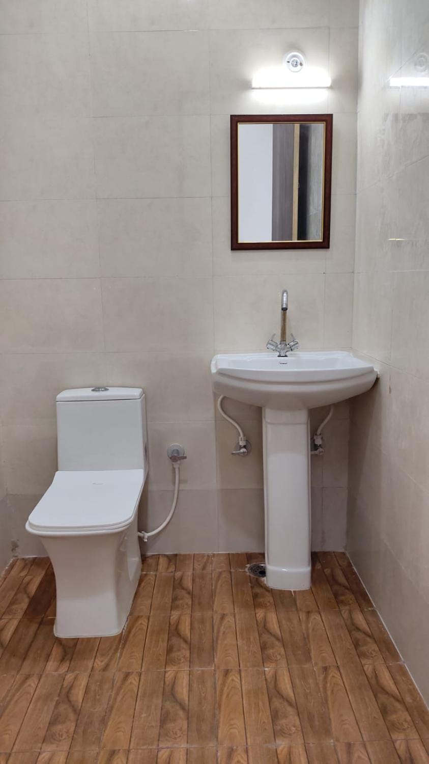 Bihari Ji Guest House Apartment in Uttar Pradesh