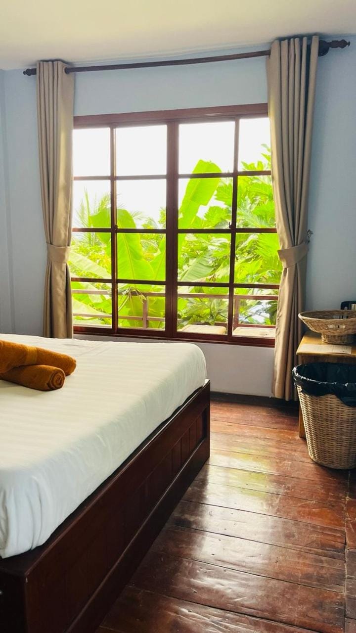 Amber Koh Rong Bed and Breakfast in Sihanoukville