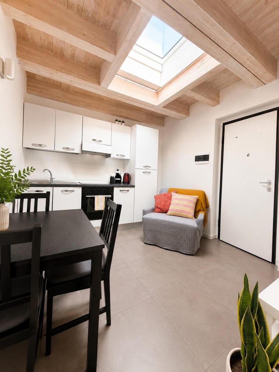 CIAO! Casamilano - Design Loft near Prada and Talent Garden-4 stops to Duomo Apartment in Milan