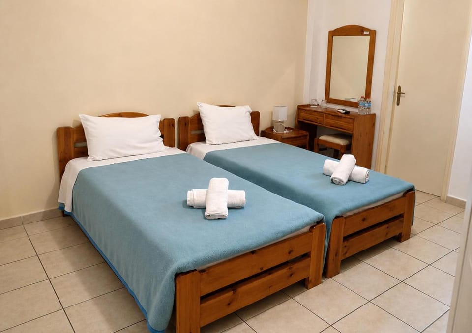 Bed, Bathroom, TV and multimedia, Balcony/Terrace, Bedroom, air conditioner