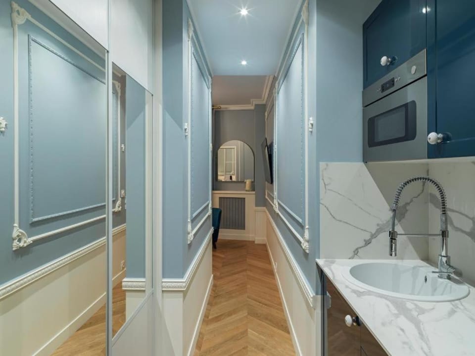 Shower, Bath