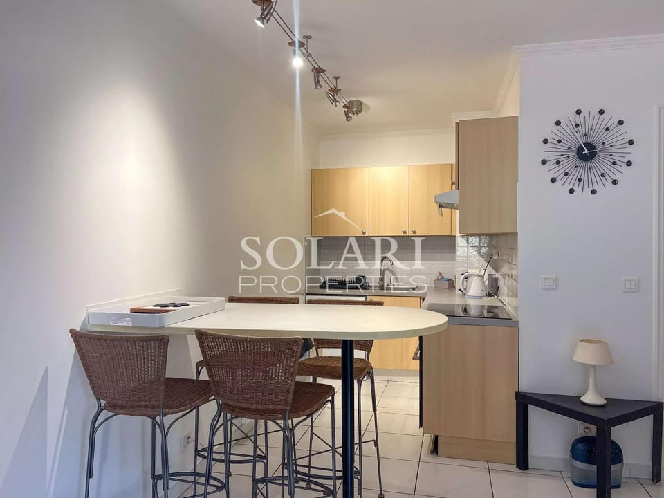 Terrace with sea view air conditioning garage beaches & shops Apartment in Mandelieu-La Napoule