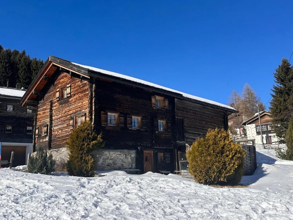 Property building, Natural landscape, Winter