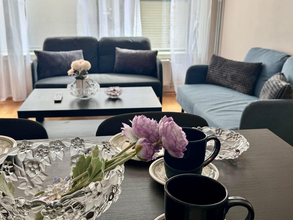 Central Oslo Executive 2-Bedroom Apartment lift Street Parking 8 guests Apartment in Oslo