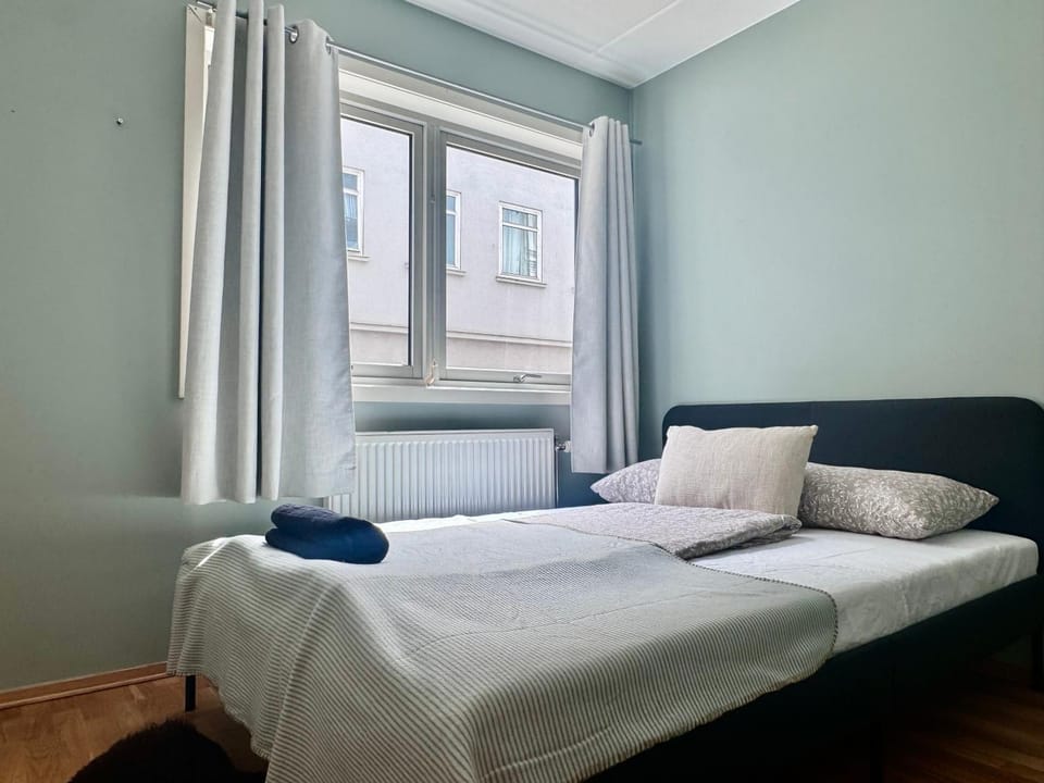 Central Oslo Executive 2-Bedroom Apartment lift Street Parking 8 guests Apartment in Oslo