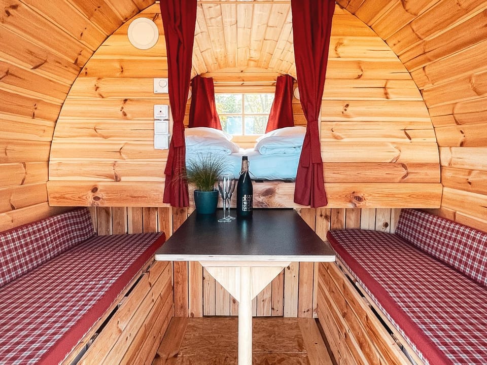 NUR Camping Stellplatz OHNE Zelt oder Wohnwagen sowie Schlaffässer Campground/ 
RV Resort in Mecklenburg-Vorpommern, Germany