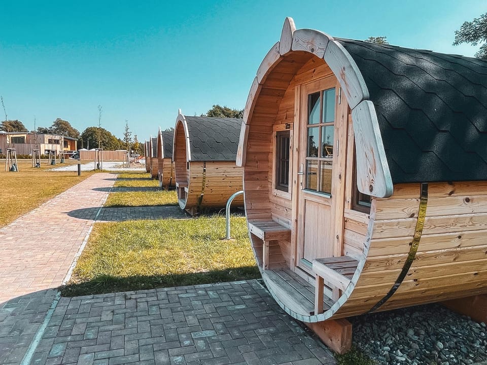 NUR Camping Stellplatz OHNE Zelt oder Wohnwagen sowie Schlaffässer Campground/ 
RV Resort in Mecklenburg-Vorpommern, Germany