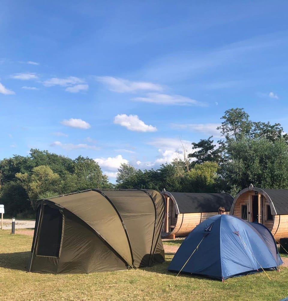 NUR Camping Stellplatz OHNE Zelt oder Wohnwagen sowie Schlaffässer Campground/ 
RV Resort in Mecklenburg-Vorpommern, Germany