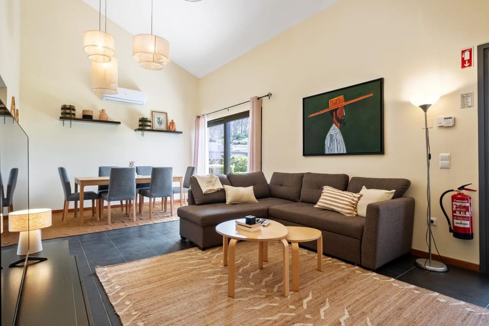 Sweet Orchard Escape - By Wehost House in Madeira District
