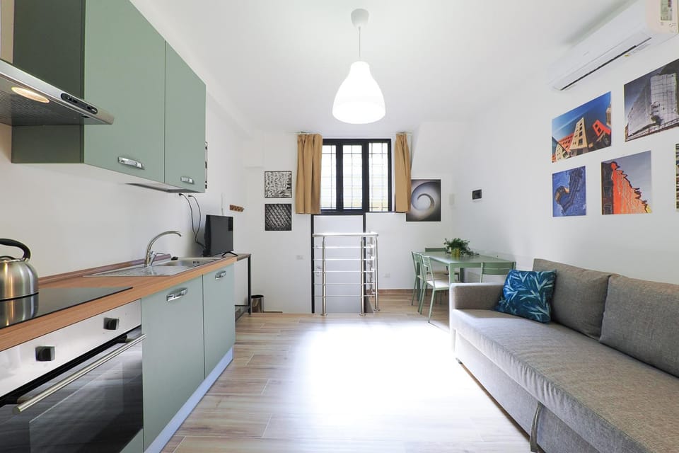 TV and multimedia, Kitchen or kitchenette, Seating area, Dining area, internet, oven, stove, air conditioner