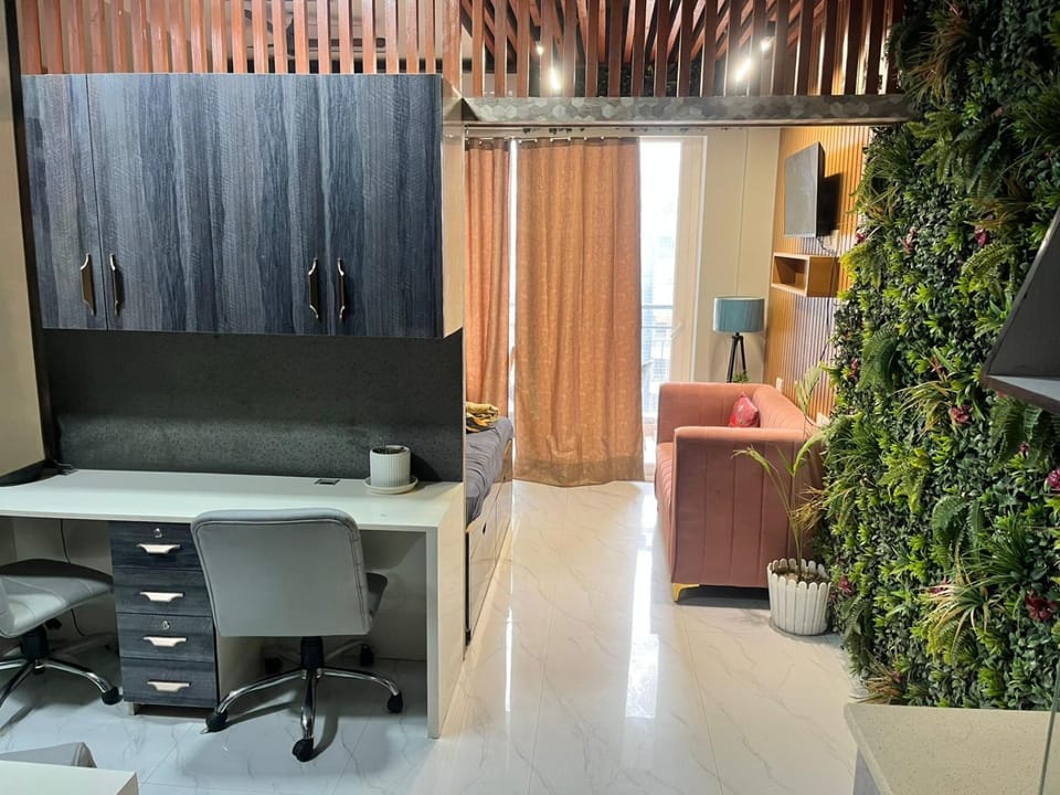 Essque Stay Apartment in Noida