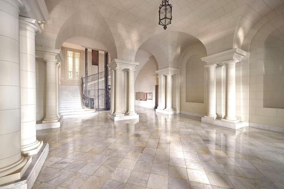 MUST OF LUXURY Suite - GRAND PRIX Apartment in Avenue du Carnier