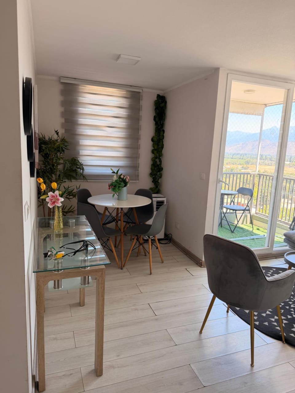 Dep moderno al costado de HHRR , parking privado , wifi , cercano a panamericana 5 Apartment hotel in Rancagua