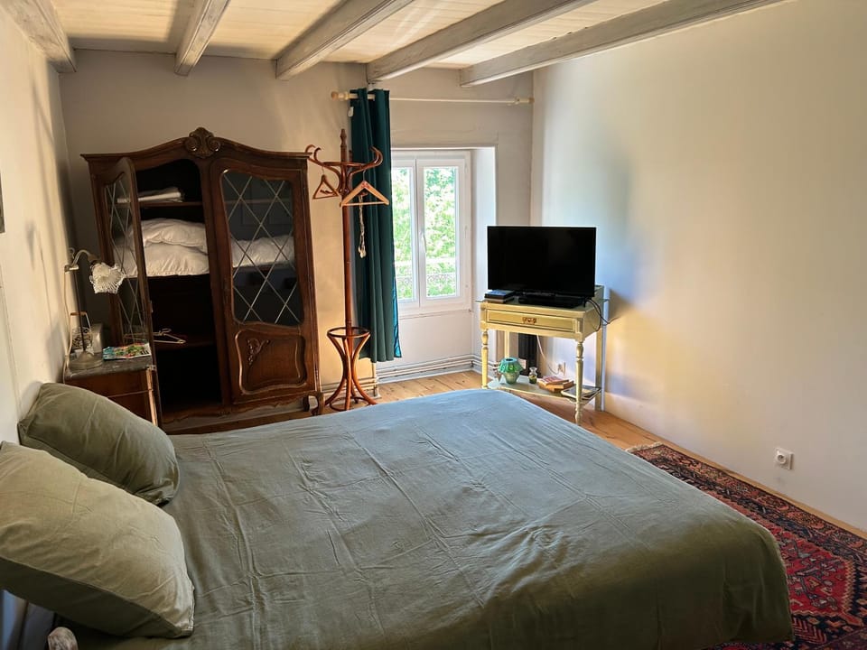 Chambre d hôte 2 au bord de rivière Bed and Breakfast in Pays de la Loire