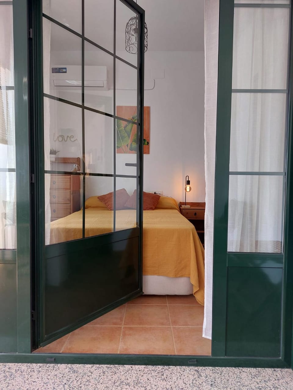 Balcony/Terrace, Bedroom, air conditioner
