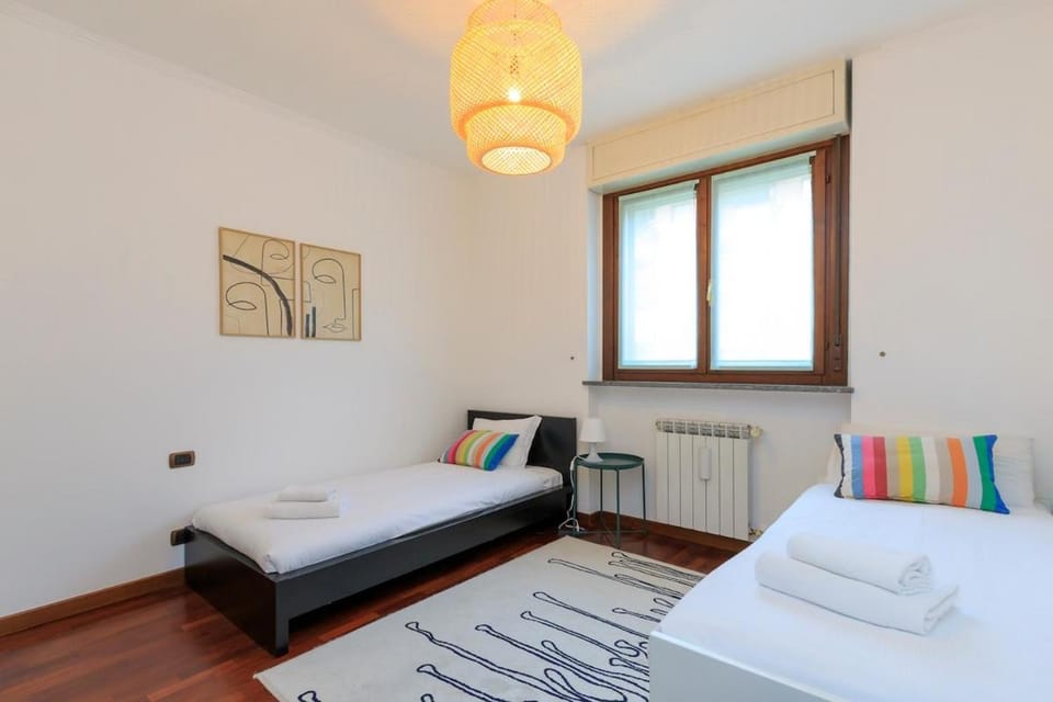 Xenia - 3 room apt in Via Ippodromo 14 Apartment in Milan