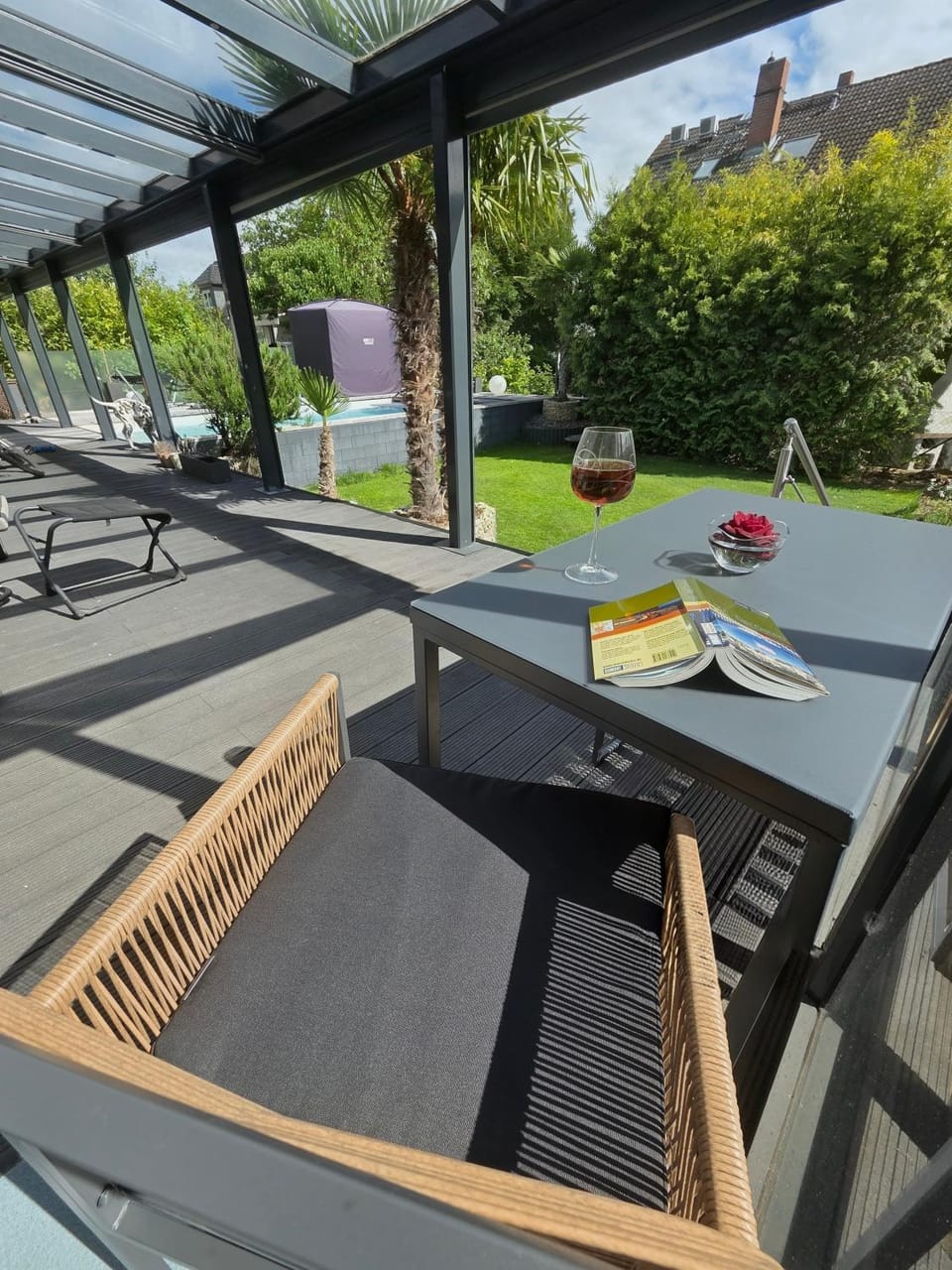 Garden, Balcony/Terrace, Pool view