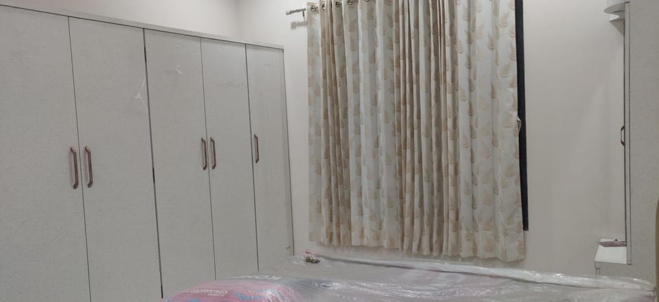 Bedroom, wardrobe