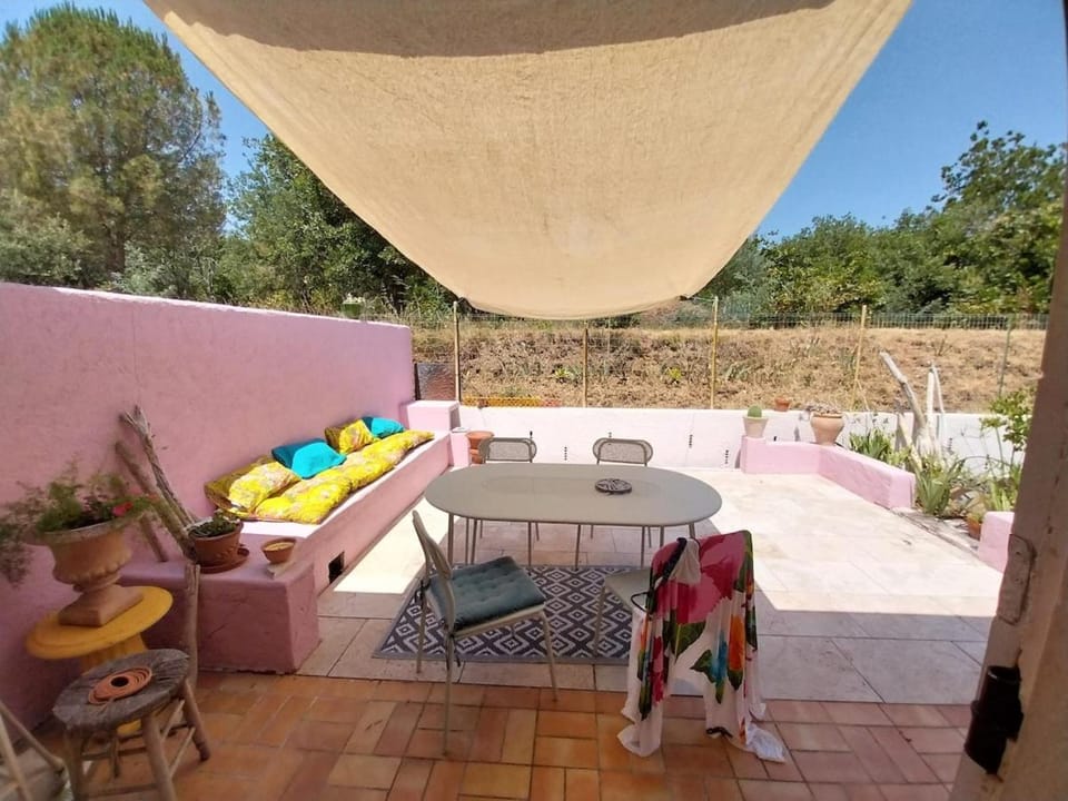 Charmante maison avec jardin et terrasse Villa in Occitanie