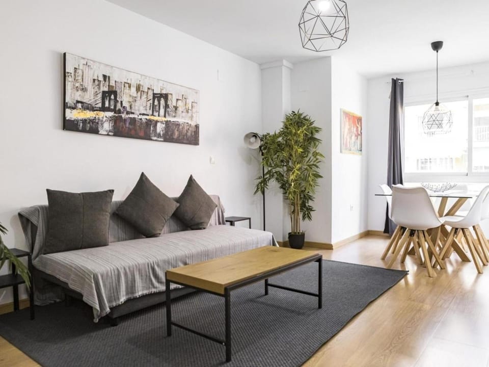 Peaceful Luxury Apartment El Palo Beach by TuriVida Apartment in Malaga