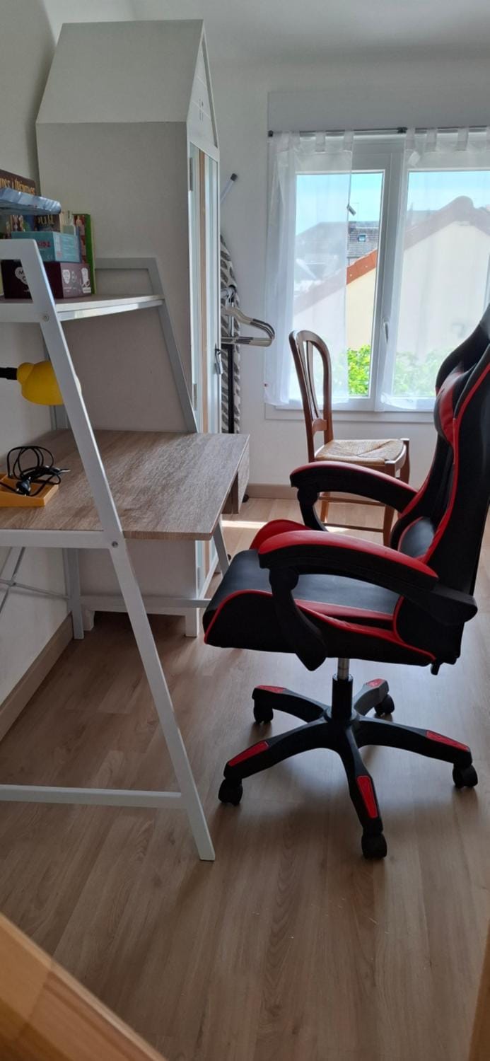 Shower, Toilet, Patio, Bed, BBQ facilities, Garden, Bathroom, TV and multimedia, Coffee/tea facilities, Kitchen or kitchenette, Living room, Seating area, Dining area, Bedroom, Garden view, cot, flat iron, hair dryier, heating, internet, microwave, soundproof, stove, toaster, towels, kitchen, acessibility