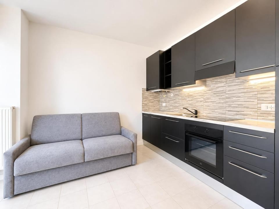 Living room, Seating area, kitchen
