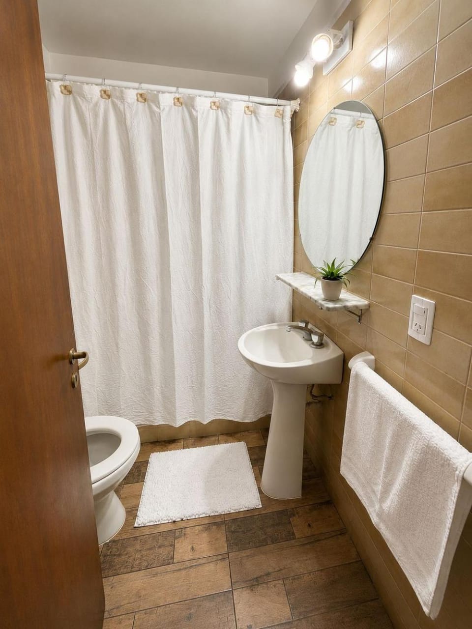 Depto 4 HUESPEDES ZONA LA PERLA Apartment in Mar del Plata