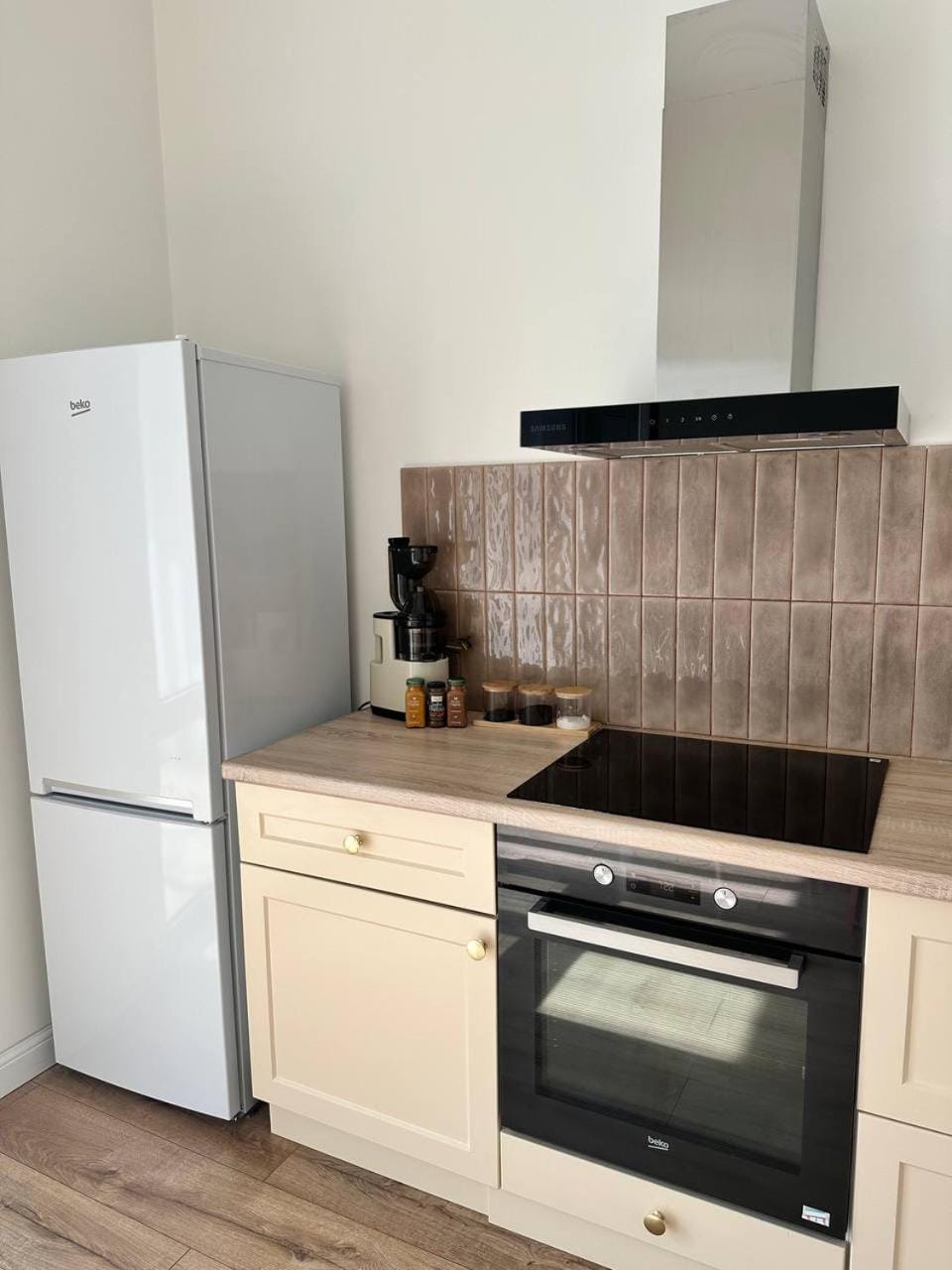 Уютные апартаменты в центре, ЖК ОНЕР, в 5 минутах от метро Сайран Apartment in Almaty
