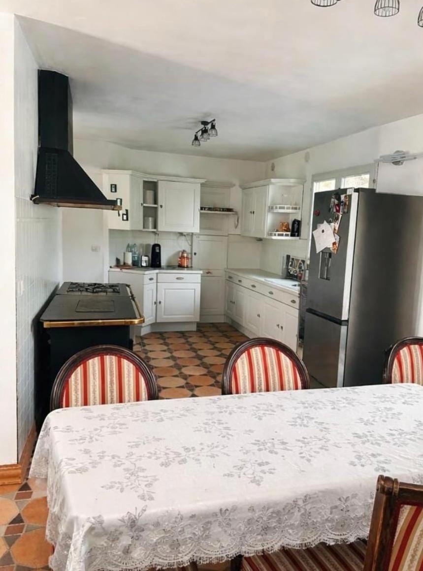 Chic House 15 minutes of Paris with Parking House in Île-de-France