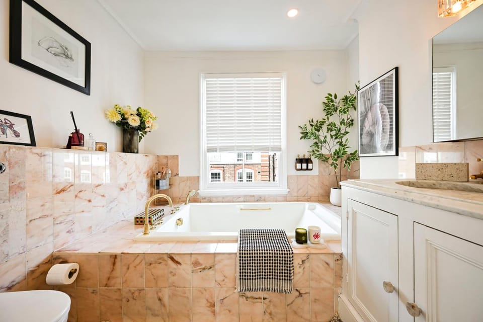 Bathroom, Bath