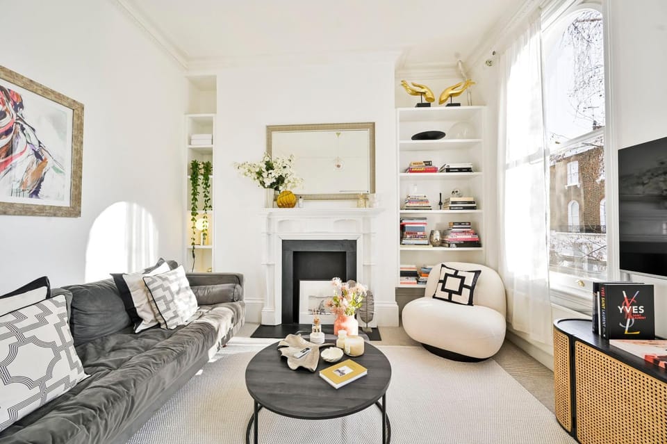 TV and multimedia, Living room, Seating area