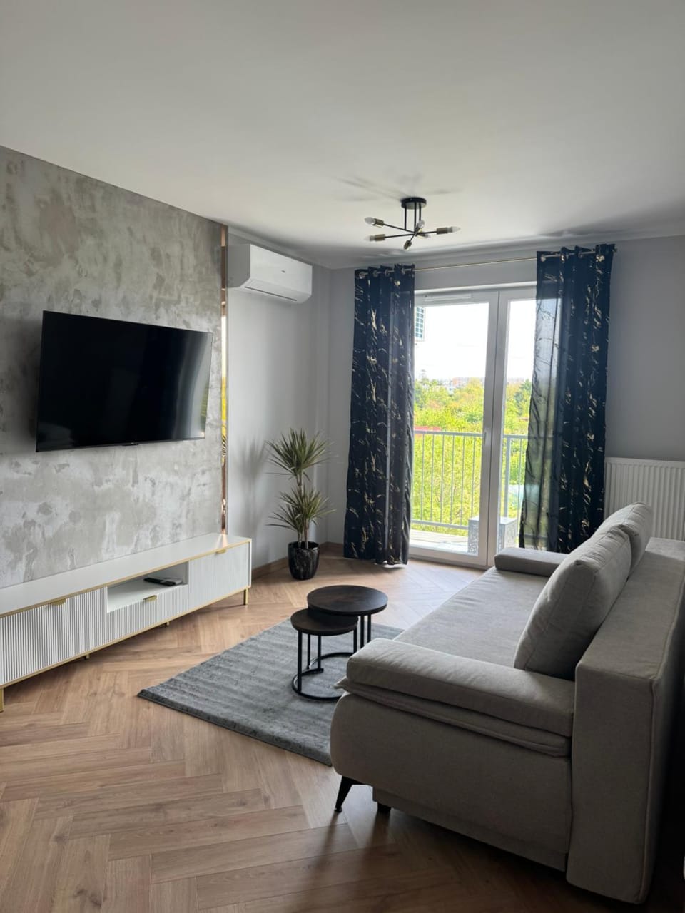 Communal lounge/ TV room, Living room, Evening entertainment
