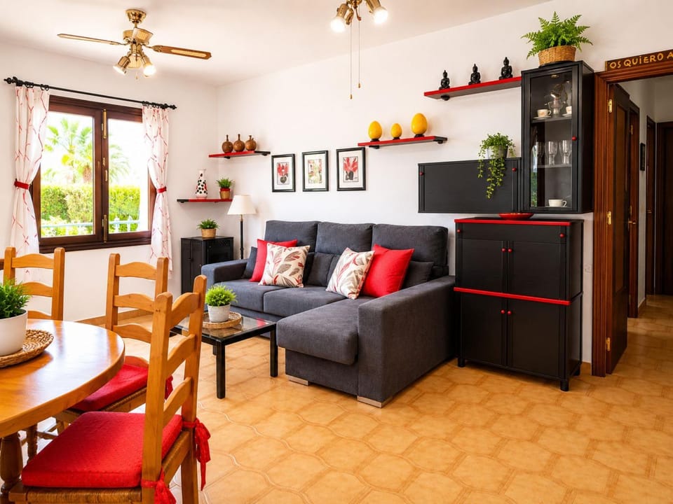 Communal lounge/ TV room, TV and multimedia, Living room