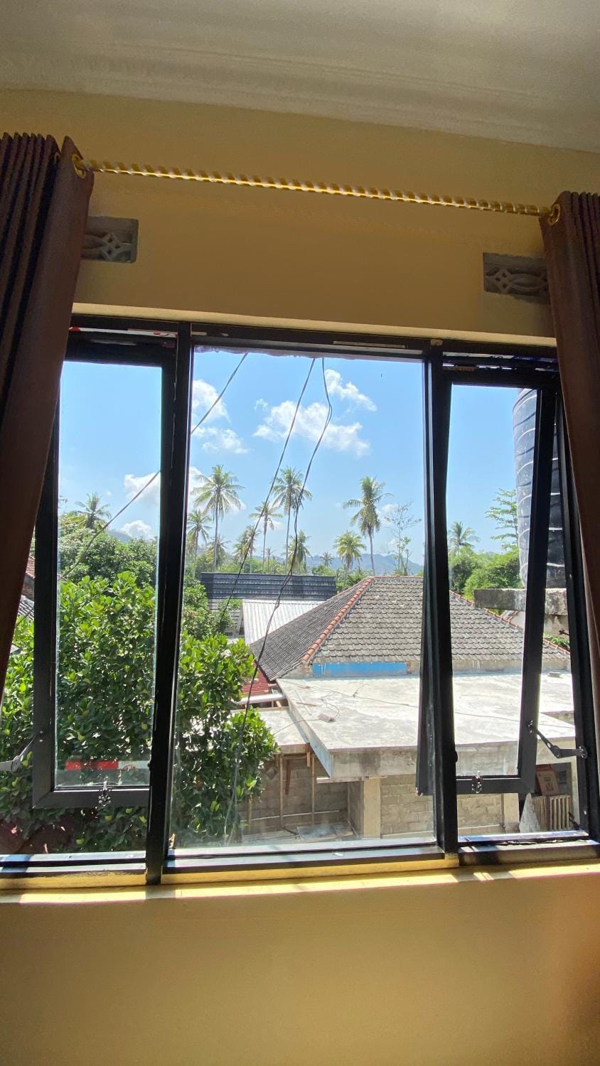 Selong belanak surf hostel Vacation rental in West Praya