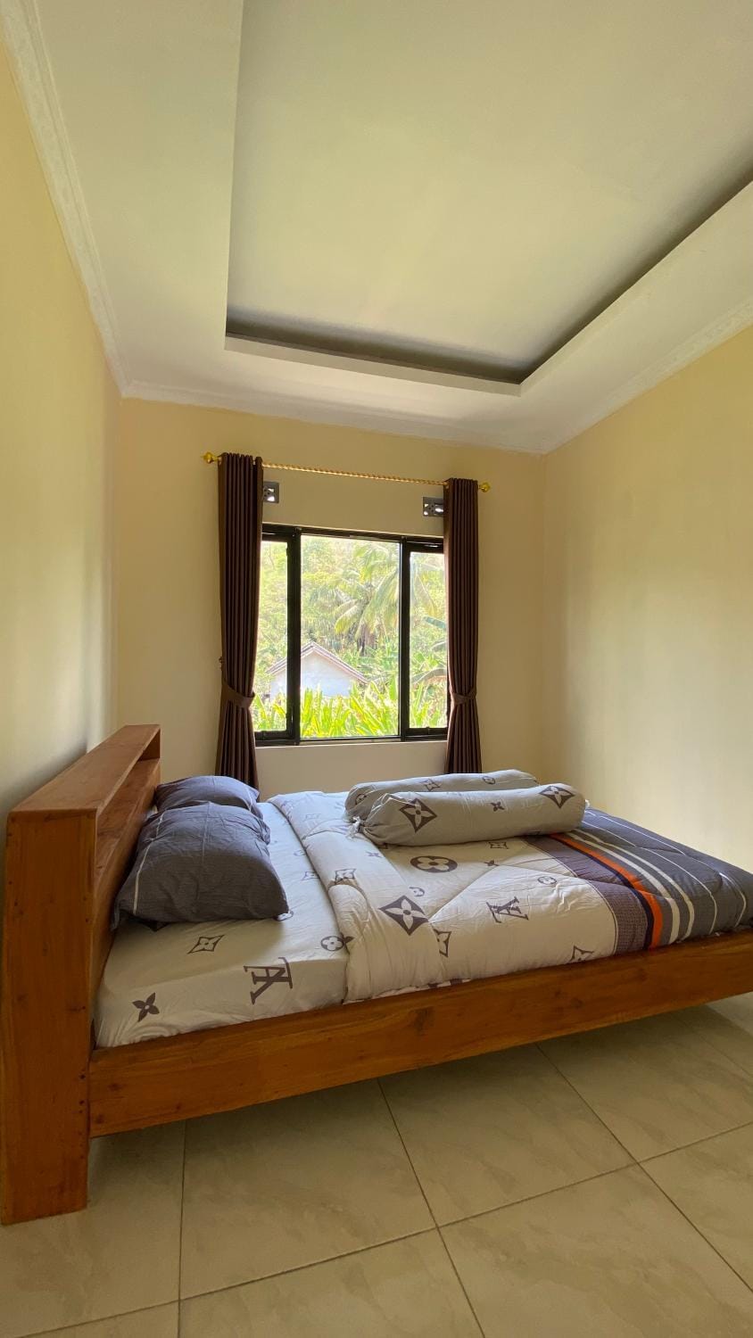 Selong belanak surf hostel Vacation rental in West Praya