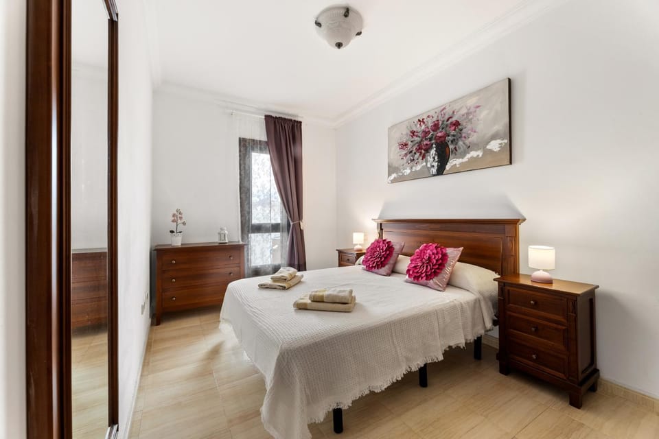 Home2Book Elegant Coastal Escape, Playa Blanca Apartment in Playa Blanca
