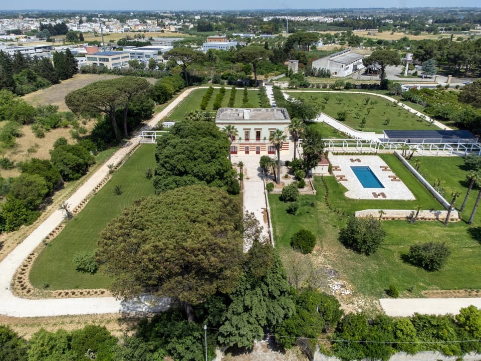 Garden, Swimming pool