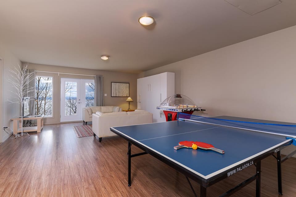 Table tennis